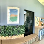 Follow The Sun Boutique - Pool, Breakfast & Sea Views San Ġiljan