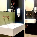 Follow The Sun Boutique - Pool, Breakfast & Sea Views