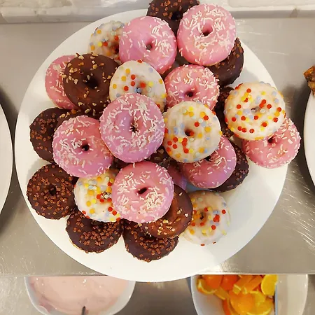 Follow The Sun Boutique - Pool, Breakfast & Sea Views Hostel St. Julian's