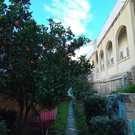 Follow The Sun Boutique - Pool, Breakfast & Sea Views