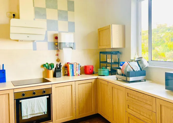 Follow The Sun Boutique - Pool, Breakfast & Sea Views Сент Джулианс