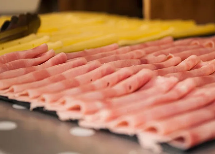 Хостел Follow The Sun Boutique - Pool, Breakfast & Sea Views Сент Джулианс