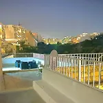 Follow The Sun Boutique - Pool, Breakfast & Sea Views