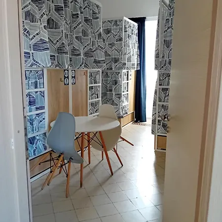Hostel Follow The Sun Boutique - Pool, Breakfast & Sea Views Saint Julian's