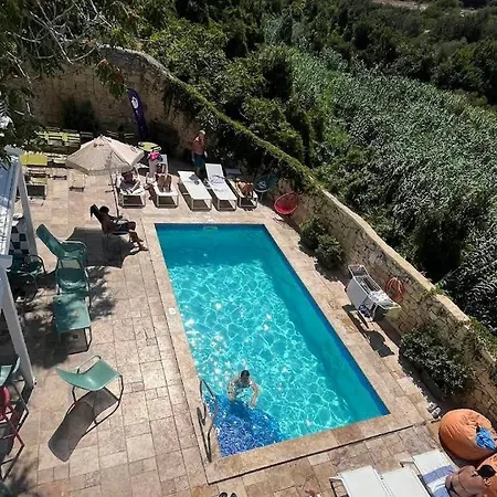 Follow The Sun Boutique - Pool, Breakfast & Sea Views
