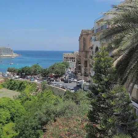 Follow The Sun Boutique - Pool, Breakfast & Sea Views