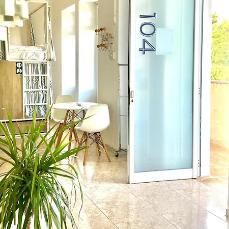 Follow The Sun Boutique - Pool, Breakfast & Sea Views *