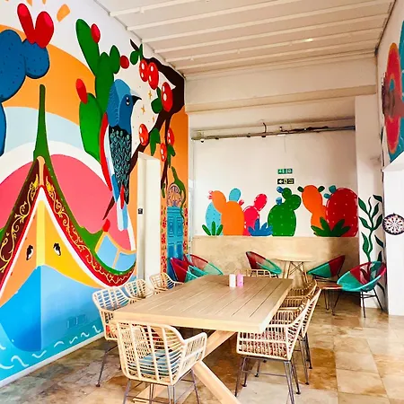 Follow The Sun Boutique - Pool, Breakfast & Sea Views * San Ġiljan
