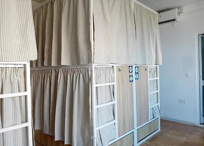 Follow The Sun Boutique - Pool, Breakfast & Sea Views *