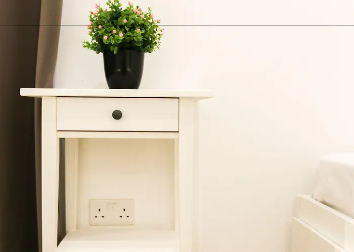 Follow The Sun Boutique - Pool, Breakfast & Sea Views سانت جوليان