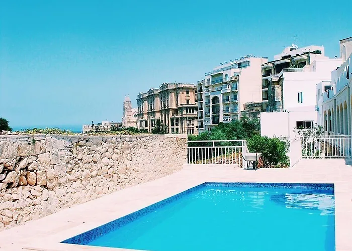 Follow The Sun Boutique - Pool, Breakfast & Sea Views *