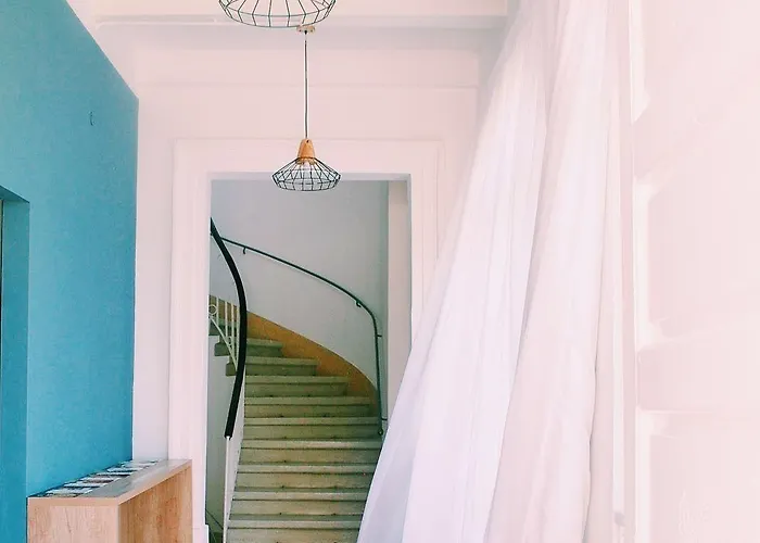 Hostel Follow The Sun Boutique - Pool, Breakfast & Sea Views Saint Julian's