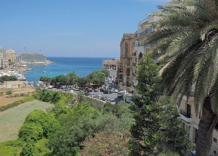 Follow The Sun Boutique - Pool, Breakfast & Sea Views