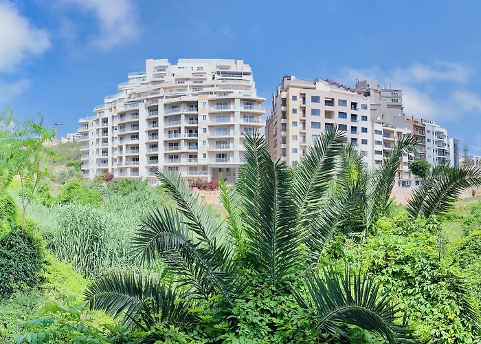 Follow The Sun Boutique - Pool, Breakfast & Sea Views * سانت جوليان