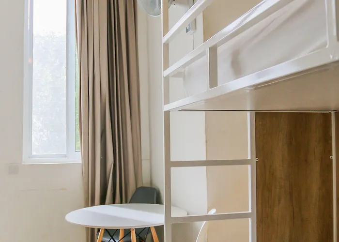 Hostel Follow The Sun Boutique - Pool, Breakfast & Sea Views