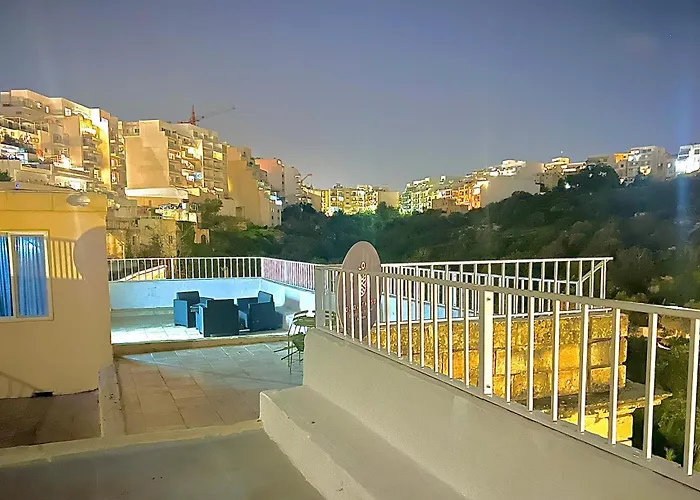 Follow The Sun Boutique - Pool, Breakfast & Sea Views