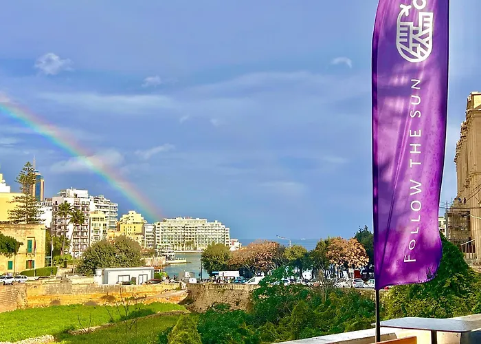 بيت شباب Follow The Sun Boutique - Pool, Breakfast & Sea Views