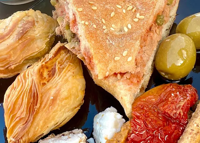 Follow The Sun Boutique - Pool, Breakfast & Sea Views سانت جوليان