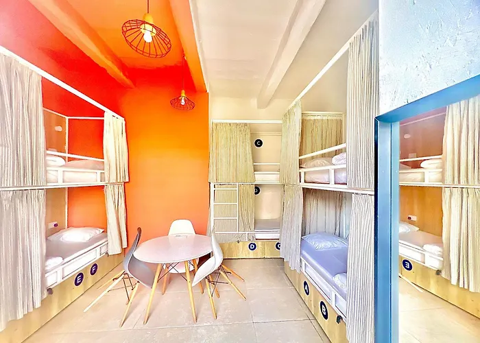 Follow The Sun Boutique - Pool, Breakfast & Sea Views