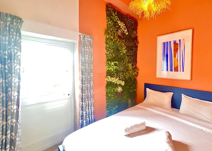 Follow The Sun Boutique - Pool, Breakfast & Sea Views سانت جوليان