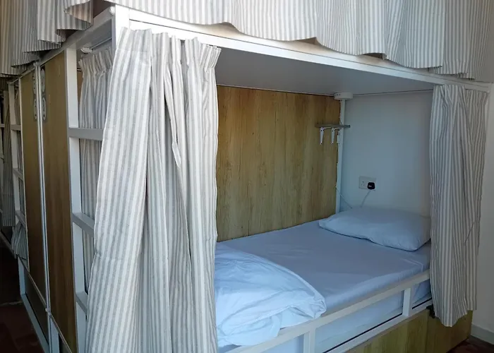 Follow The Sun Boutique - Pool, Breakfast & Sea Views