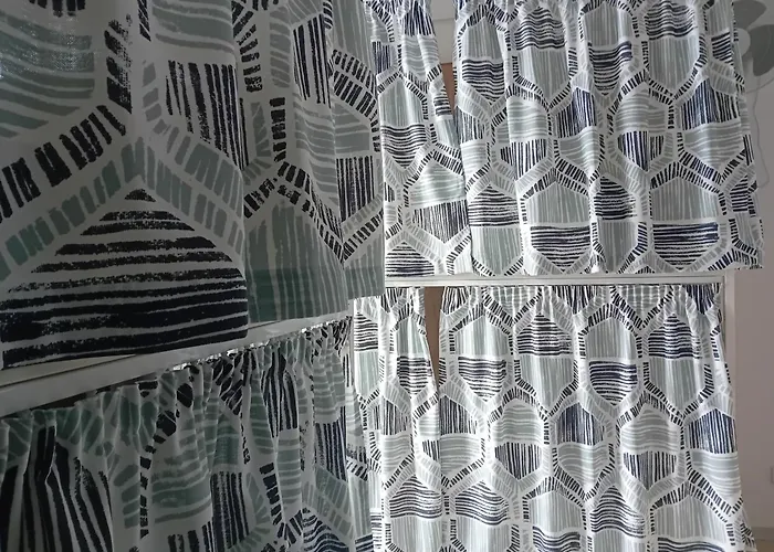 Follow The Sun Boutique - Pool, Breakfast & Sea Views