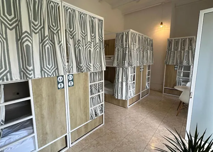 Follow The Sun Boutique - Pool, Breakfast & Sea Views * San Ġiljan