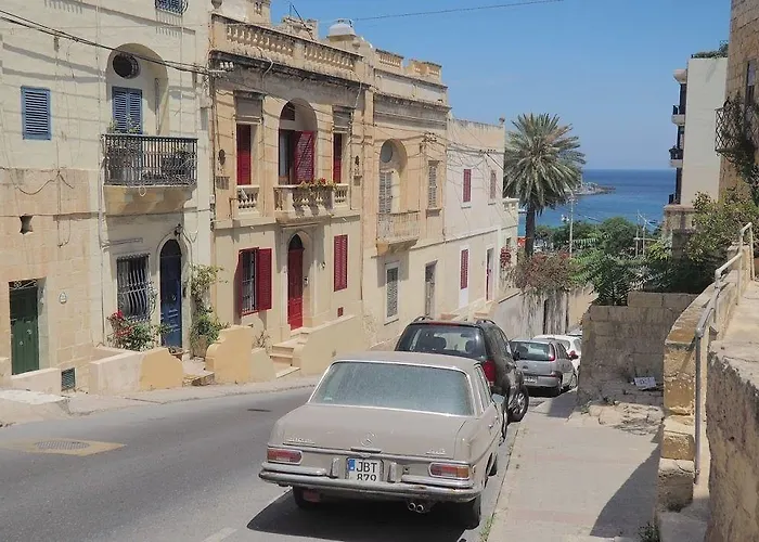 Follow The Sun Boutique - Pool, Breakfast & Sea Views * San Ġiljan