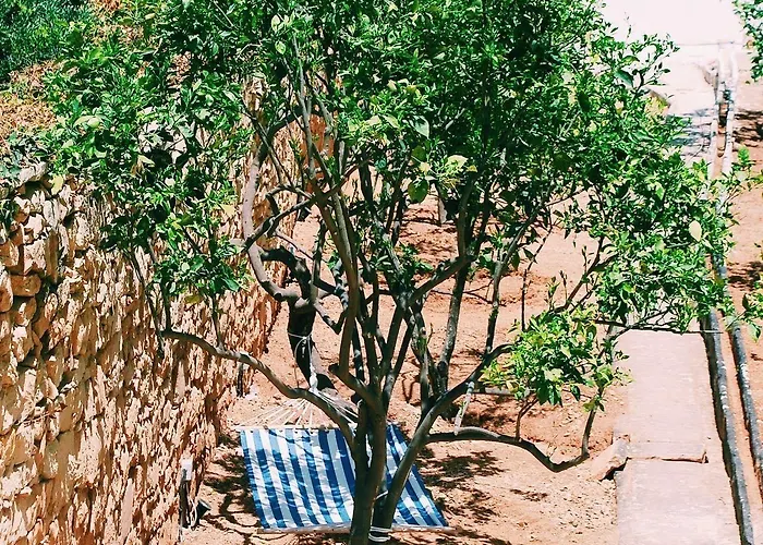 Follow The Sun Boutique - Pool, Breakfast & Sea Views *